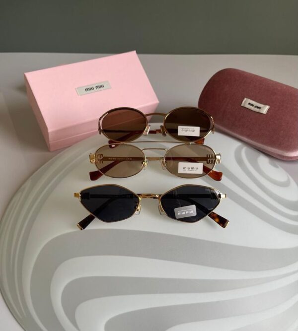 Lunettes de soleil Miu Miu MU 54ZS – Style luxe et tendance
