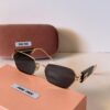 Lunettes de soleil Miu Miu MU 54ZS – Style luxe et tendance
