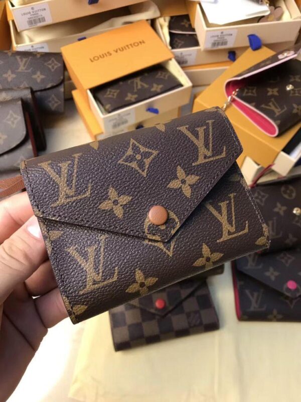 Portefeuille Louis Vuitton Victorine – Compact et élégant
